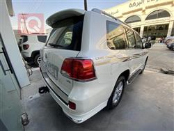 تۆیۆتا لاند کروزەر